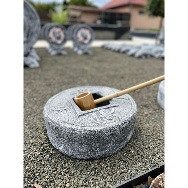 Tsukubai bambusz merővel