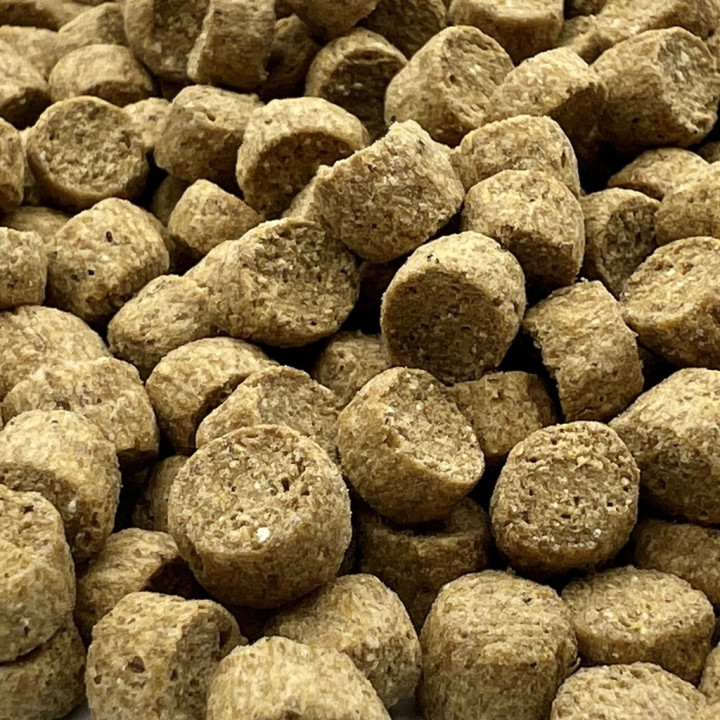 Kert tavi haltáp pellet 1 Kg 4,5-6 mm