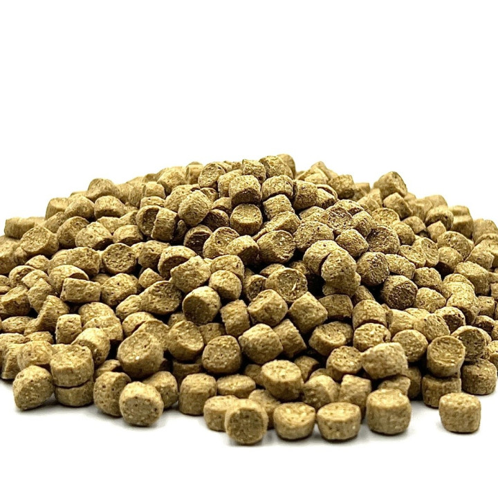 Kert tavi haltáp pellet 1 Kg 4,5-6 mm