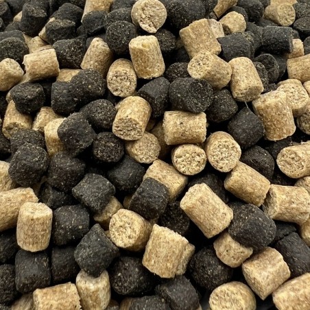 Tavi süllyedős haltáp mix 6 mm  (fekete-barna ) ( 2 kg )