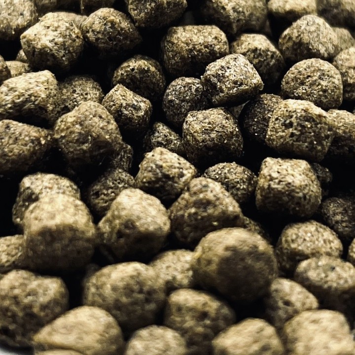 Coppens Staple tökéletes koi táp 6 mm ( 1 kg )