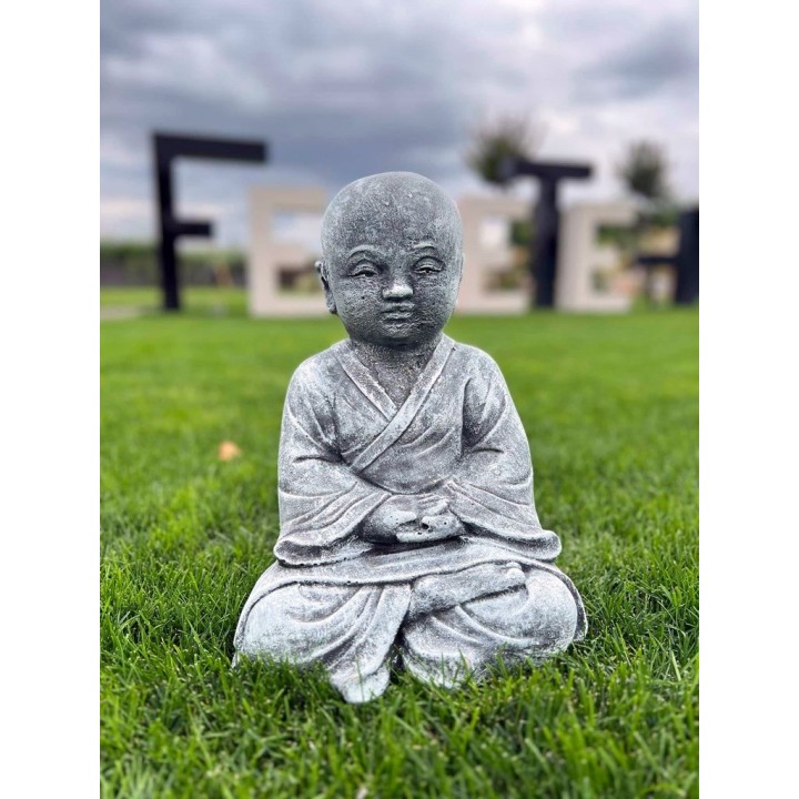 Meditáló szerzetes gyerek 40cm