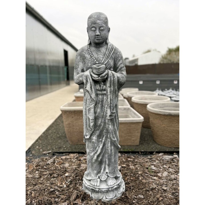 Álló mécsest tartó szerzetes 125cm